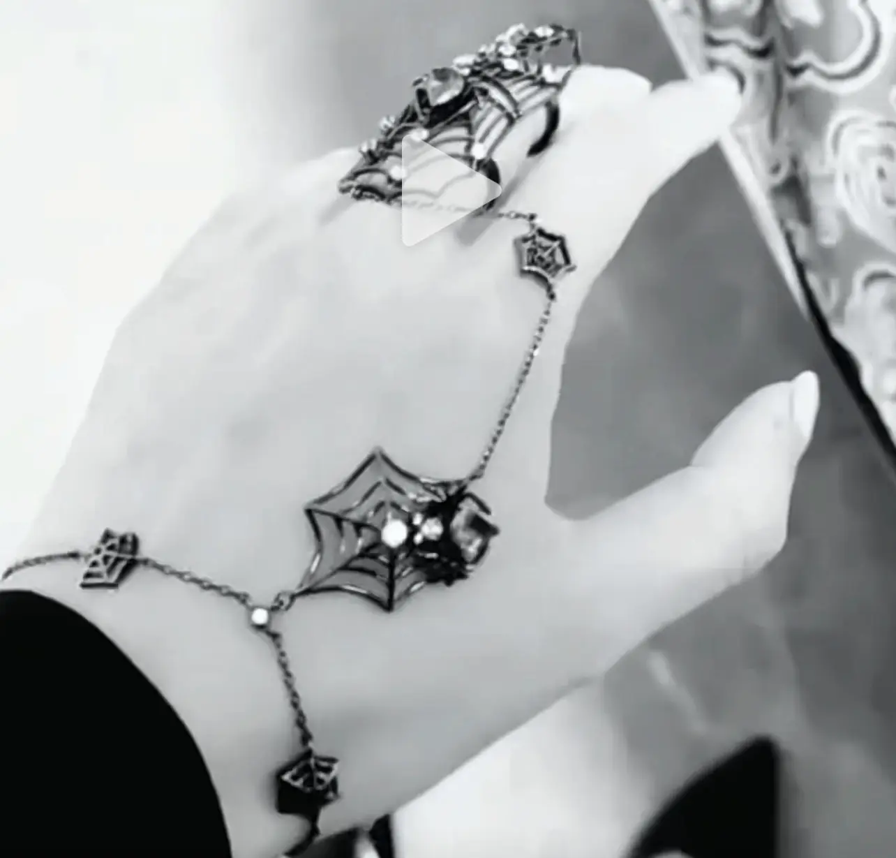 字母圈 - 2023_08_05_20_20_IMG_7480